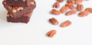 INTOtaste: USA: brownie z masłem orzechowym i orzechami pekan