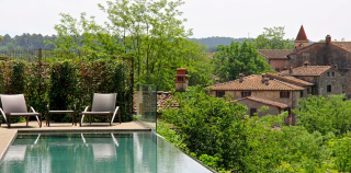 Complimentary stays in Luxury hotels