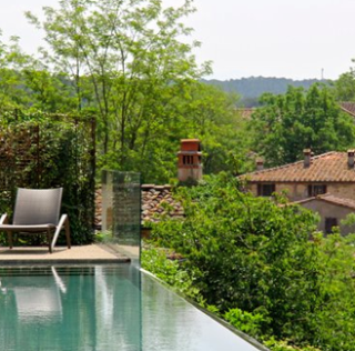 Complimentary stays in Luxury hotels